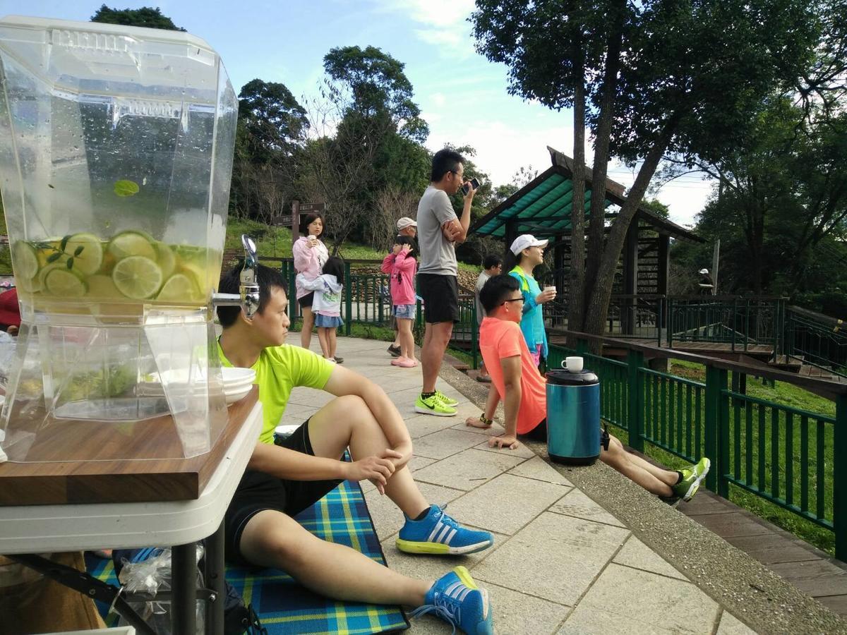 יוצ'י Sun Moon Lake Onelife Hostel מראה חיצוני תמונה